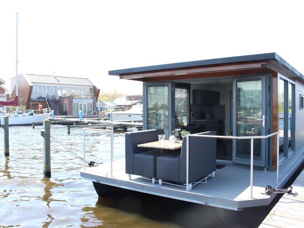 Modern Houseboat With Air Conditioning Located In Marina Uitgeest Eksteriør billede